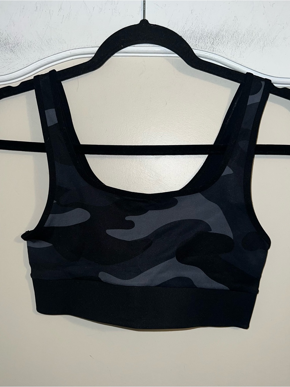 NWT Ultracor Black and Gray Camouflage Scoop Neck Sports Bra